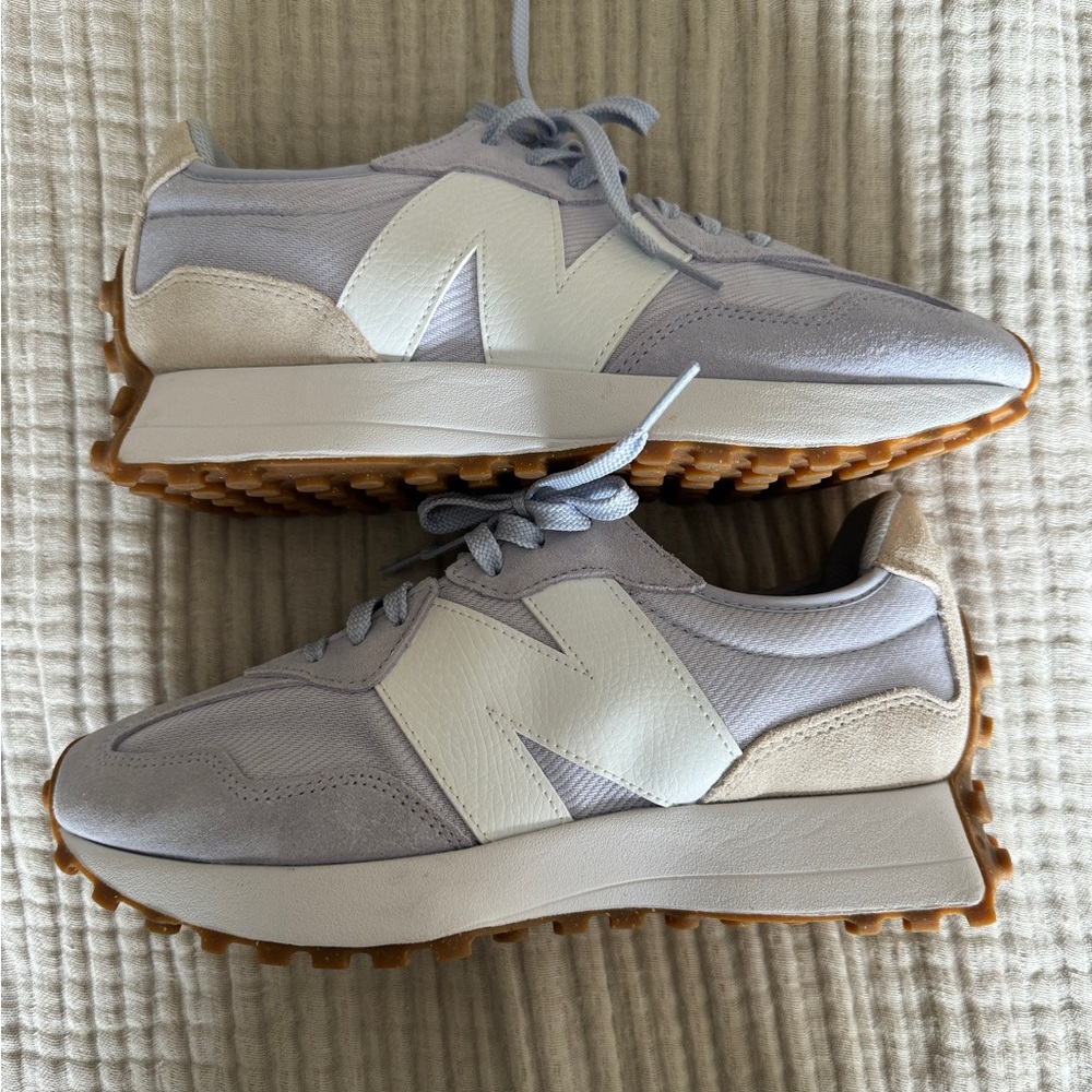 Women’s New Balance 327 Sneakers